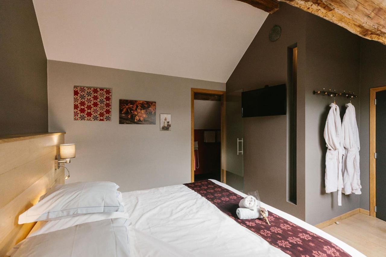 B&B L'Echappee Belle Welness Spa Et Table D'Hotes Falaen Exterior photo